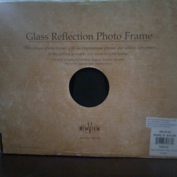 Glass Reflection Photo Frame - Picture 2 of 2